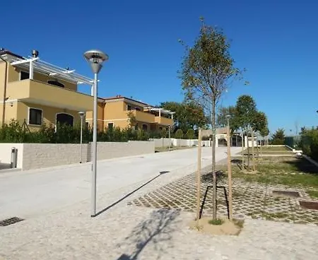 S71 Nuovo Trilocale Con Giardino E Garage Lägenhet *